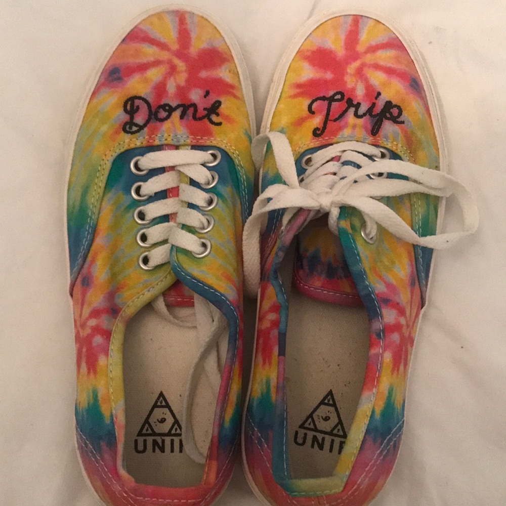 UNIF tie dye sneakers size 7.5